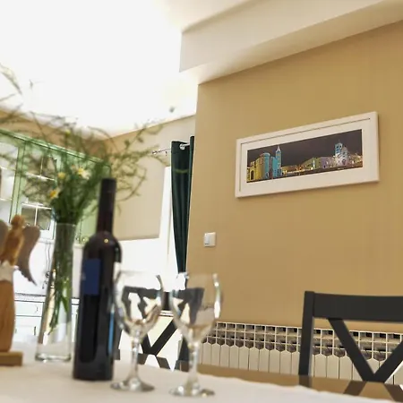 Maja Apartament *